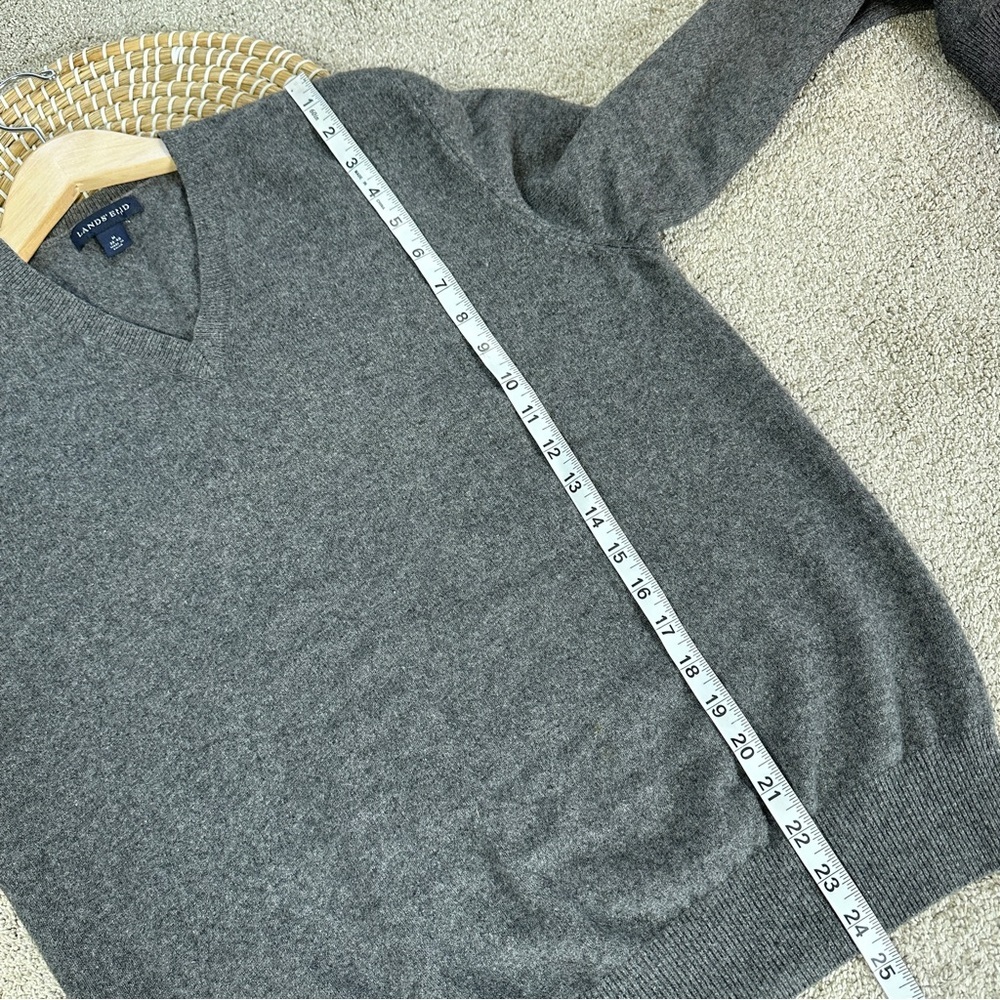 Lands’ End Men’s 100% Cashmere V-Neck Sweater Longsleeve Classic in Gray M - Picture 12 of 13